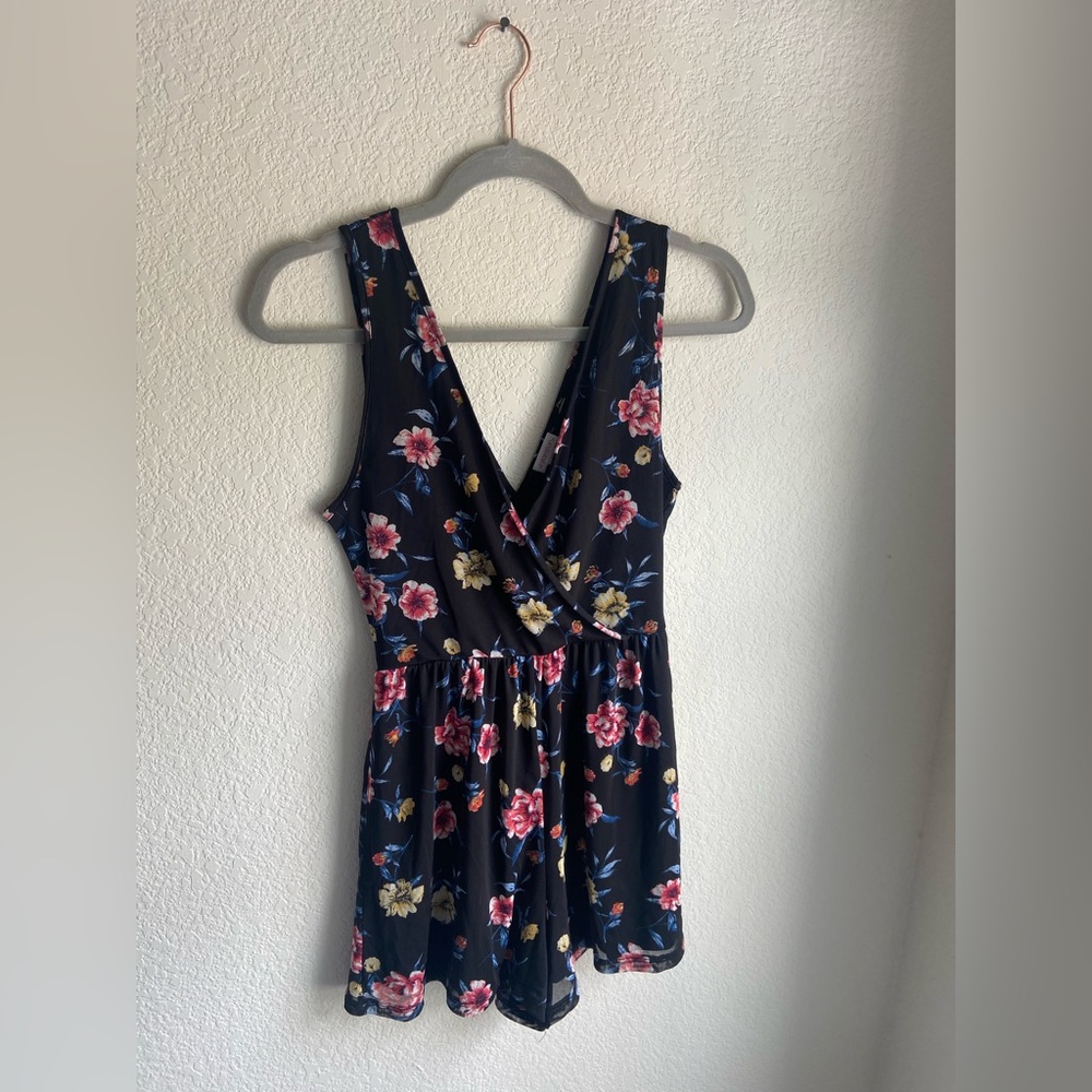 Xhilaration Women’s Black Floral V Neck Romper